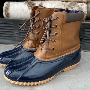 Sporto Addison women’s duck boots size 9 NWOT